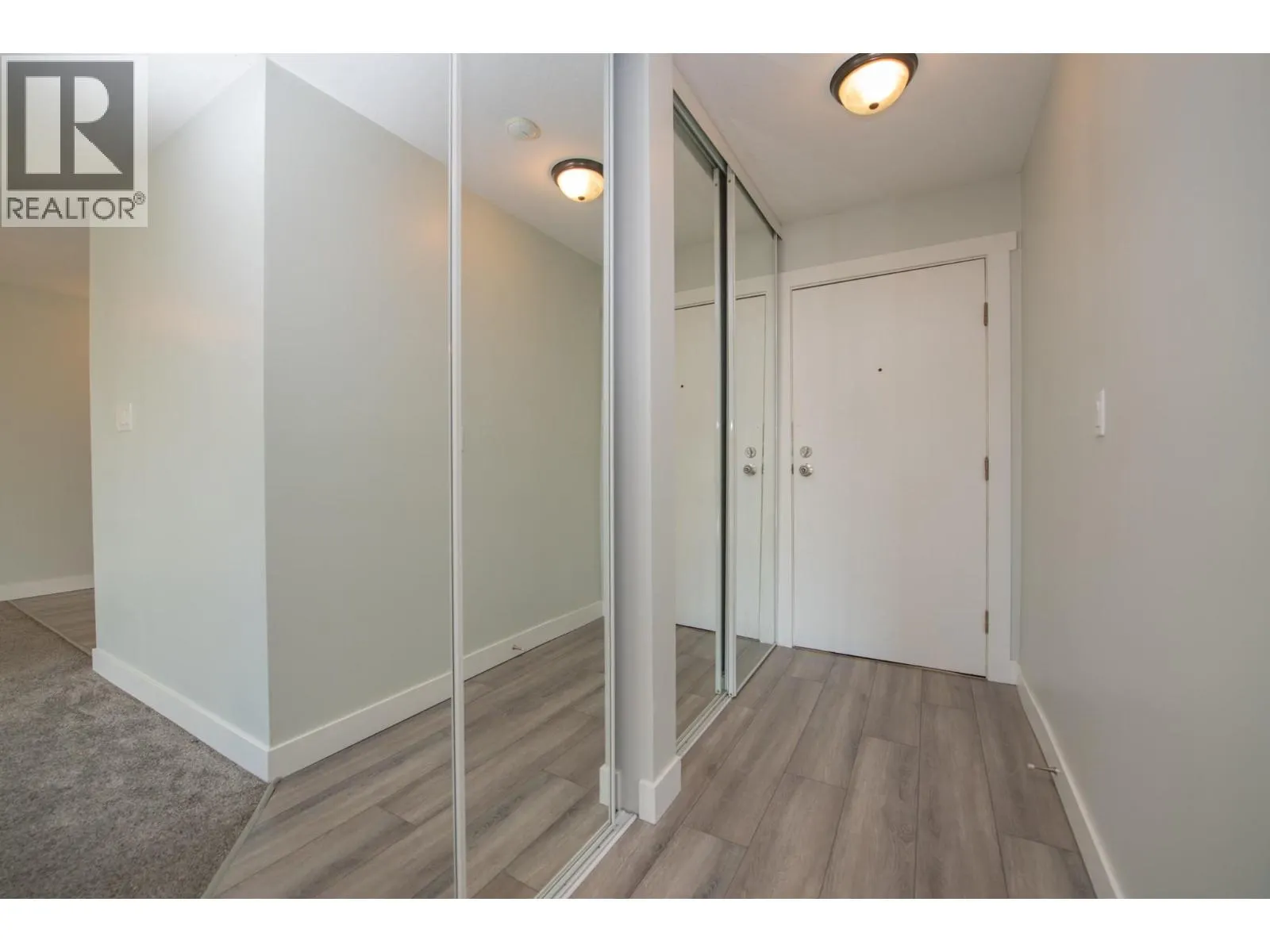 3901 32 Avenue Unit# 203