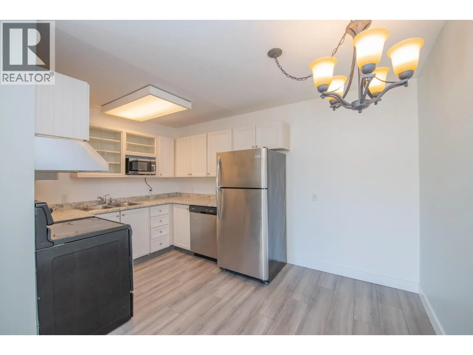 3901 32 Avenue Unit# 203