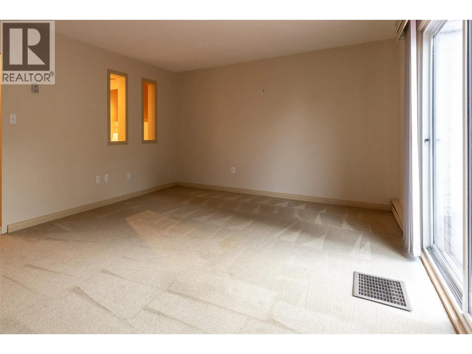 35 Mt Trinity Avenue Unit# B