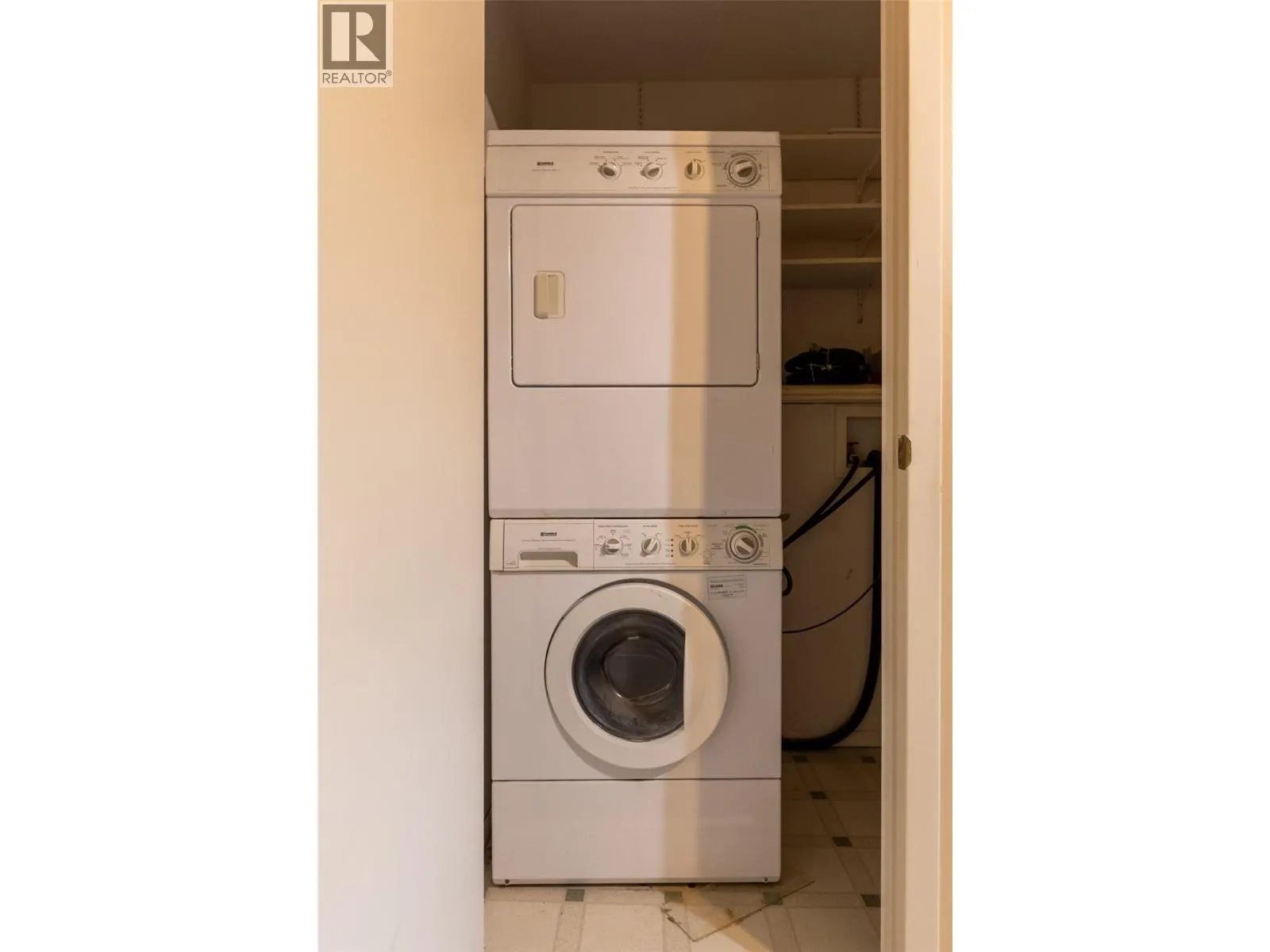 35 Mt Trinity Avenue Unit# B