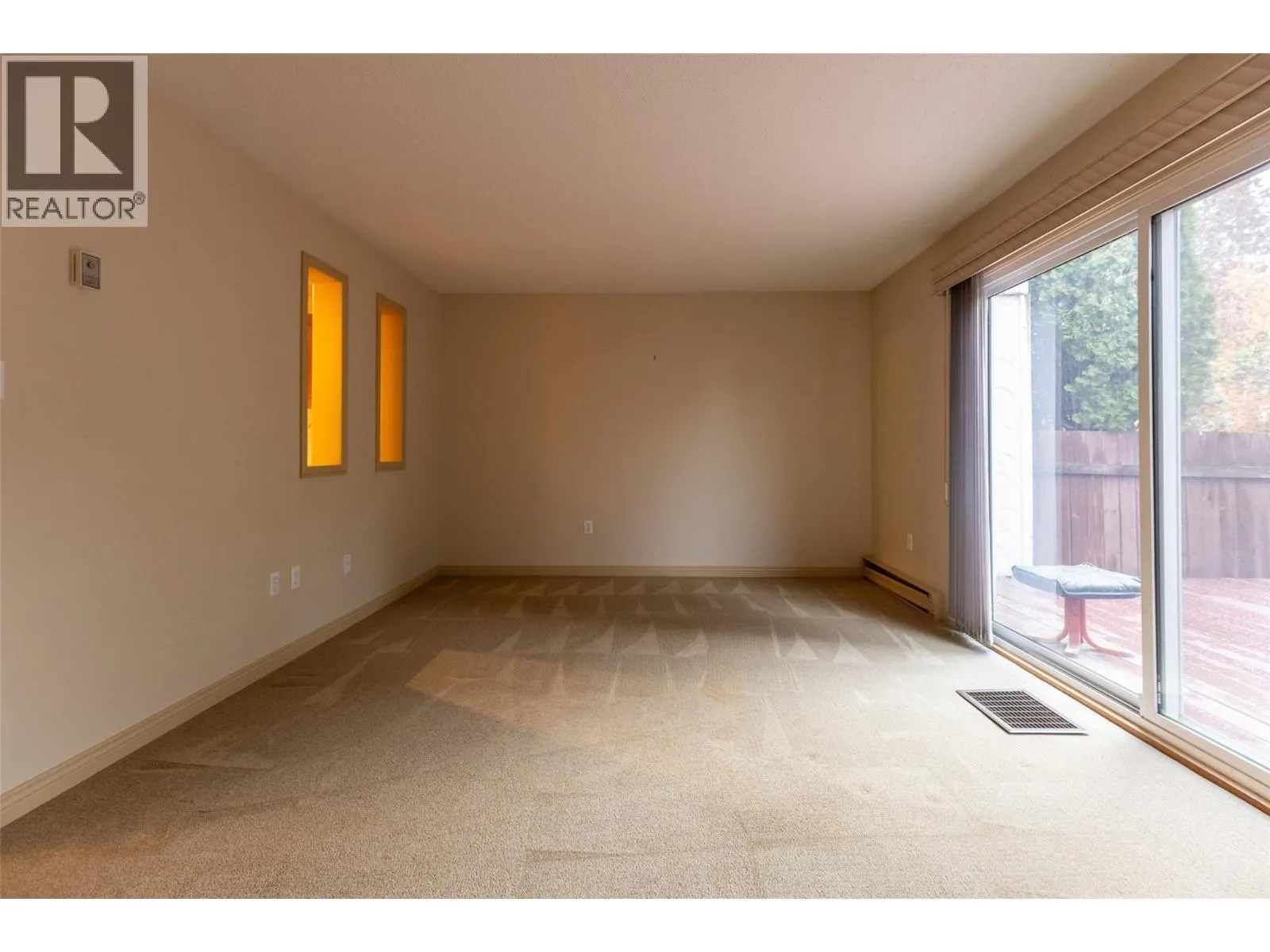 35 Mt Trinity Avenue Unit# B