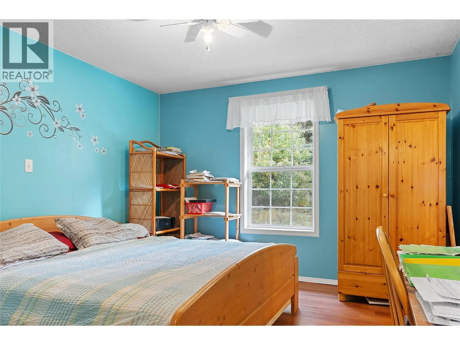 1277 Mountain View Road