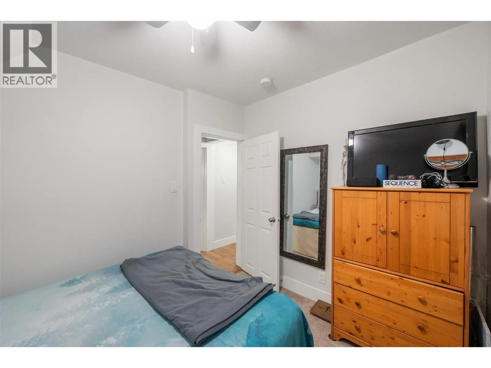 598 Van Horne Street