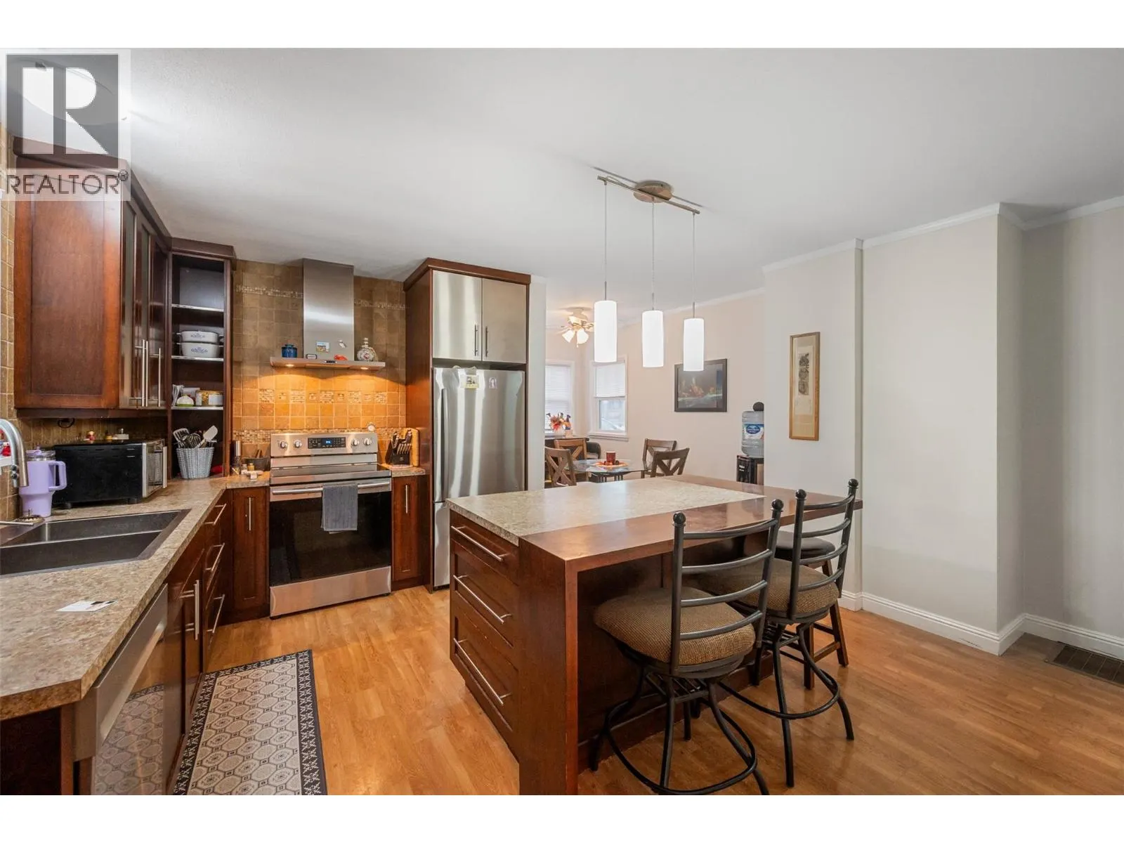 598 Van Horne Street