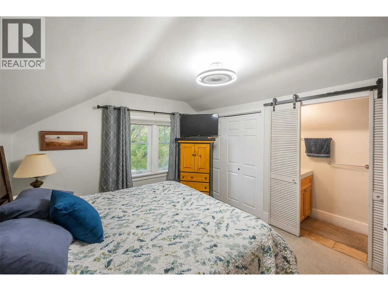 598 Van Horne Street