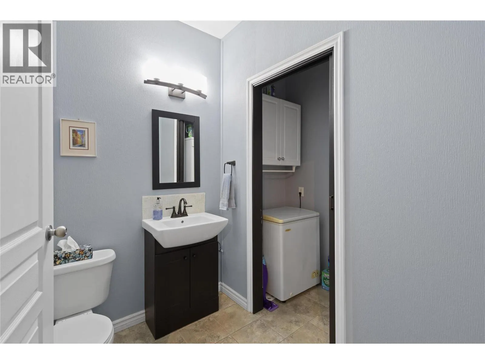 2300 Benvoulin Road Unit# 303