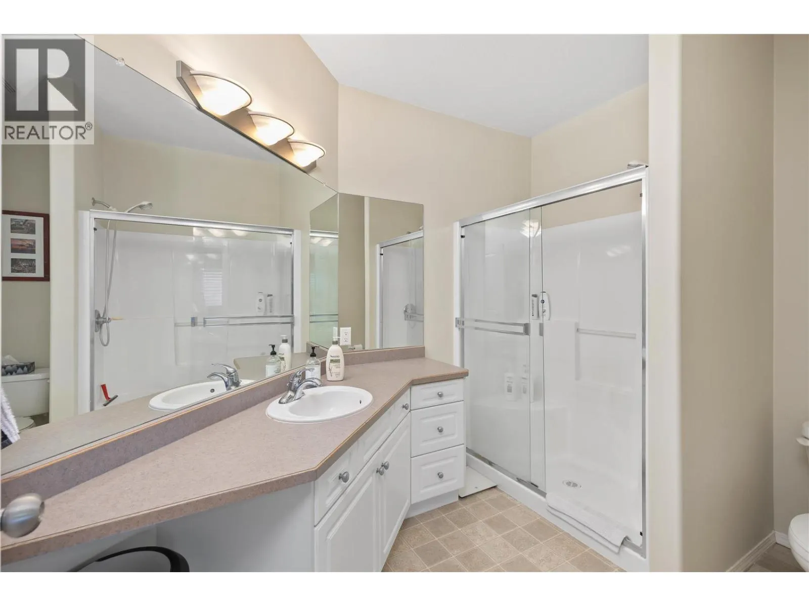 2300 Benvoulin Road Unit# 303