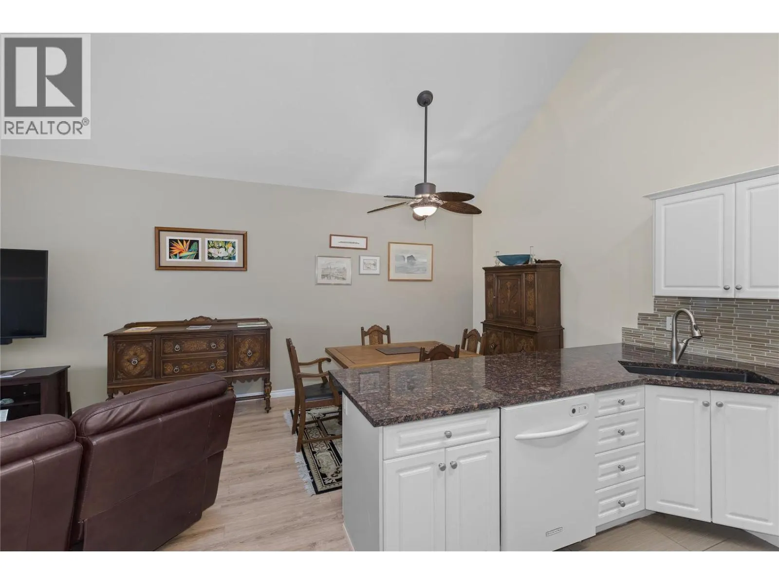 2300 Benvoulin Road Unit# 303