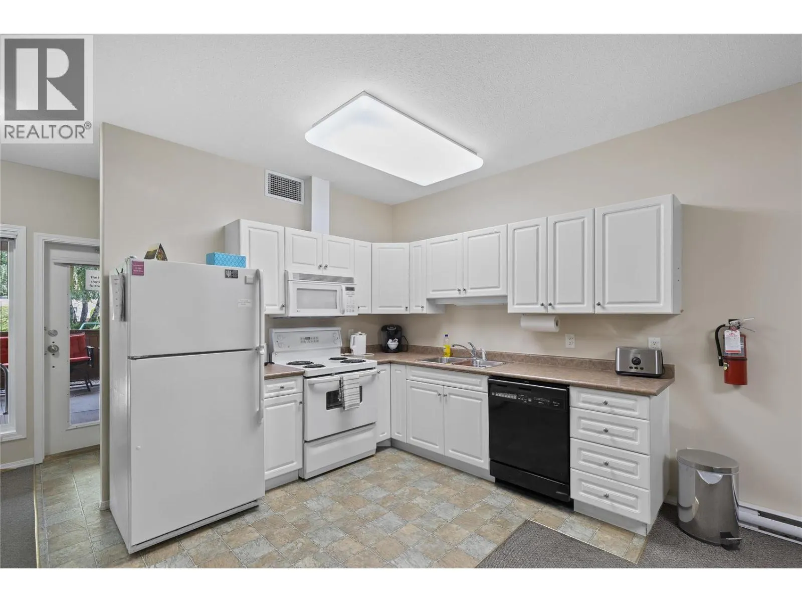 2300 Benvoulin Road Unit# 303