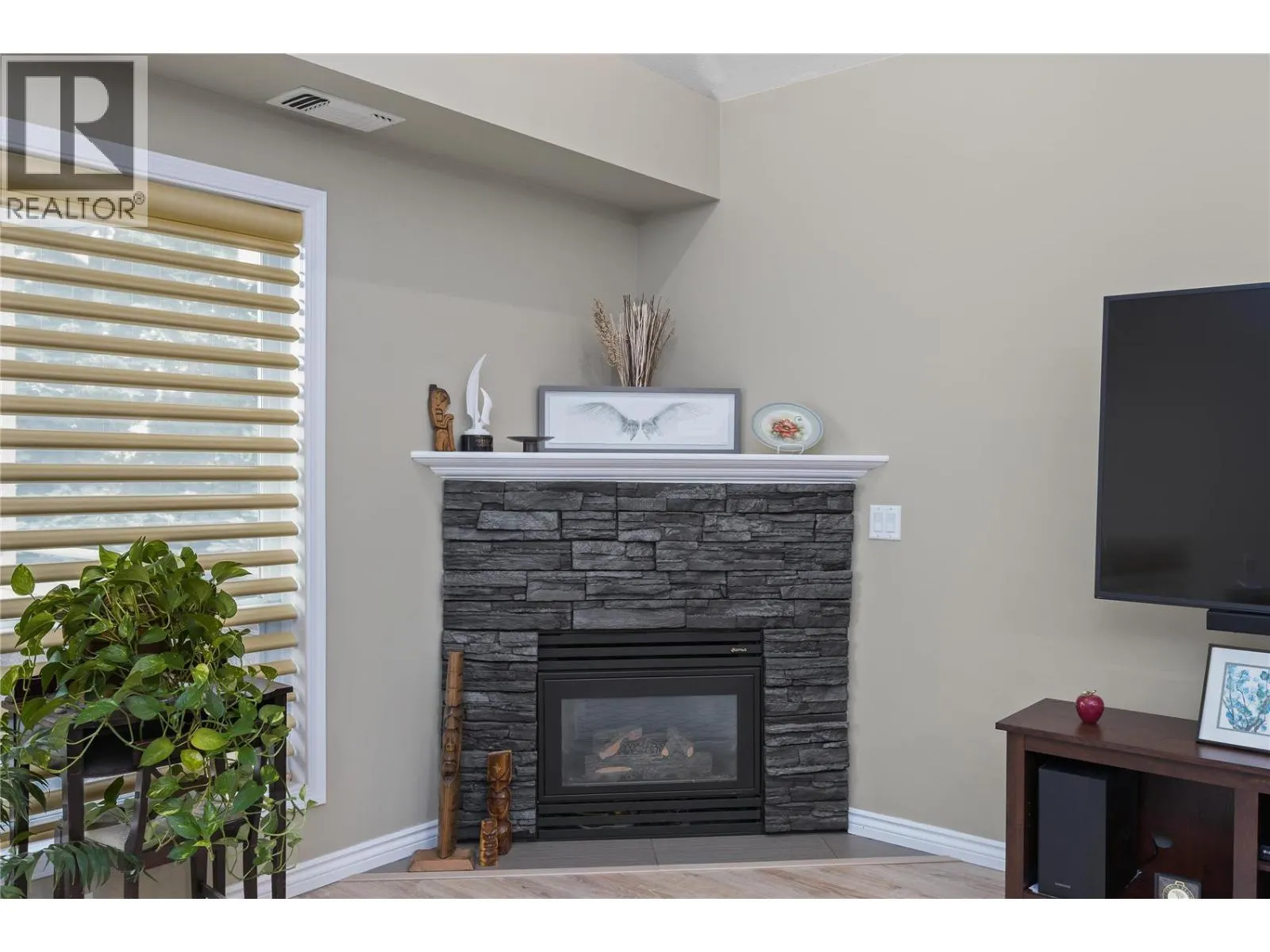 2300 Benvoulin Road Unit# 303