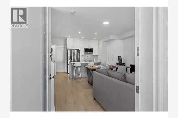 115 Wyndham Crescent Unit# 12