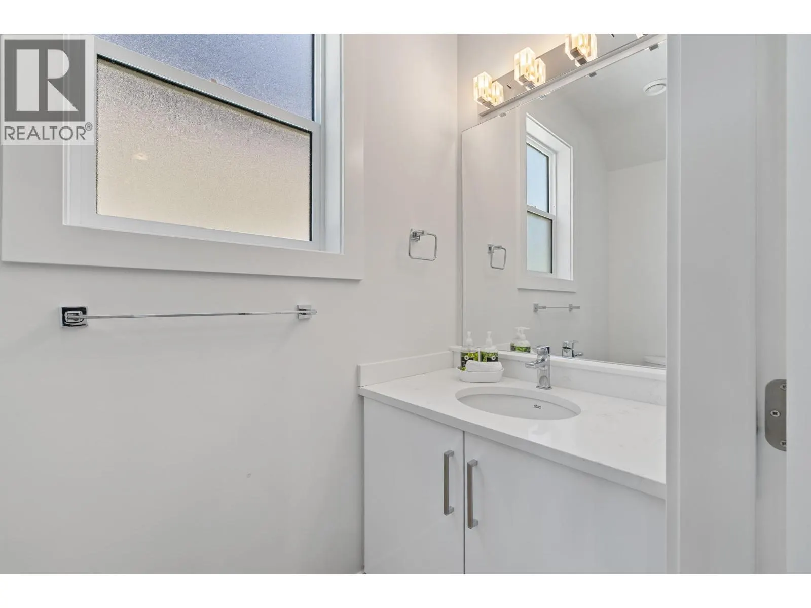 115 Wyndham Crescent Unit# 12