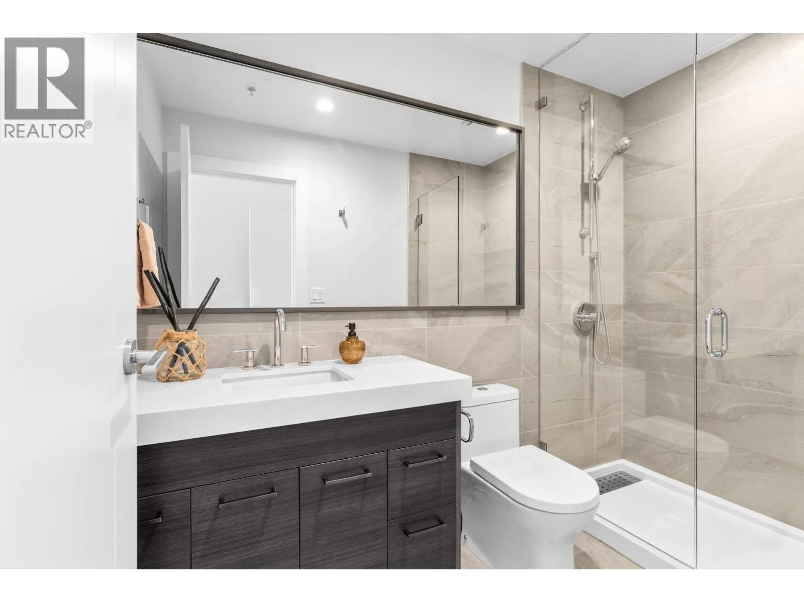 1181 Sunset Drive Unit# 2305