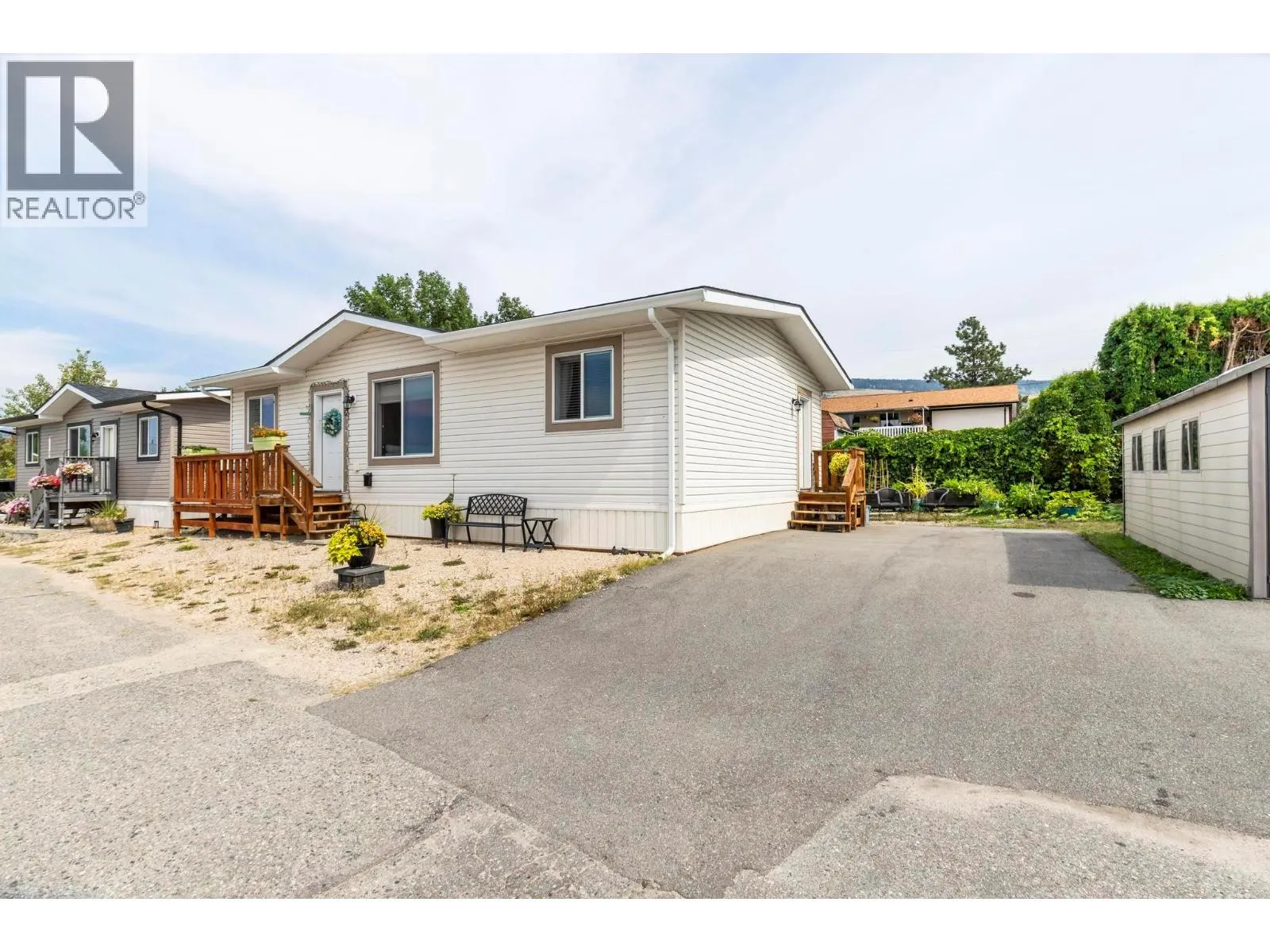 3591 Old Vernon Road Unit# 220