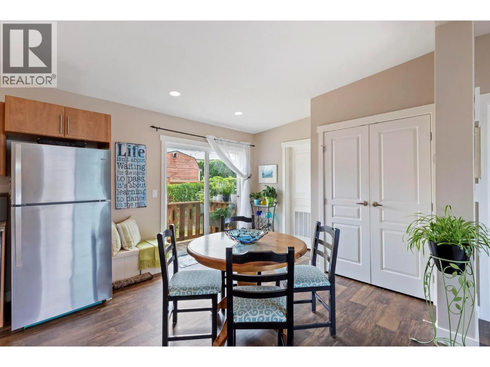 3591 Old Vernon Road Unit# 220