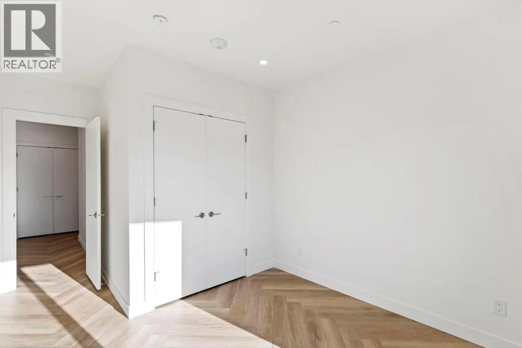 3340 Lakeshore Road Unit# 509