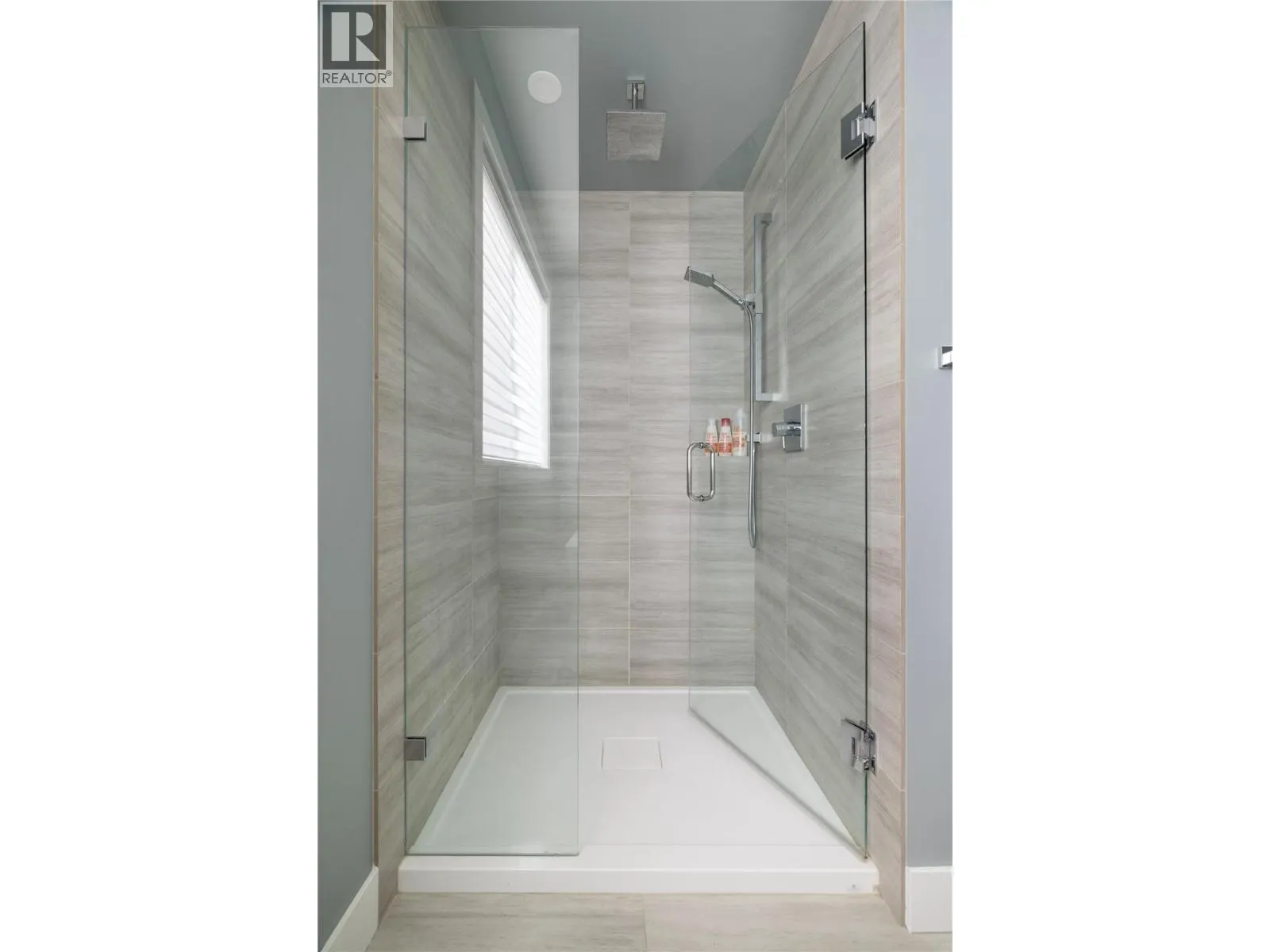 2363 Hawks Boulevard