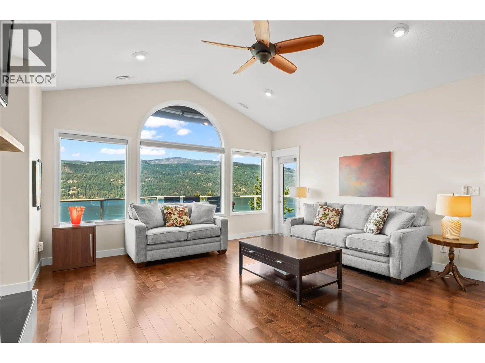 83 Peregrine Way Unit# 21