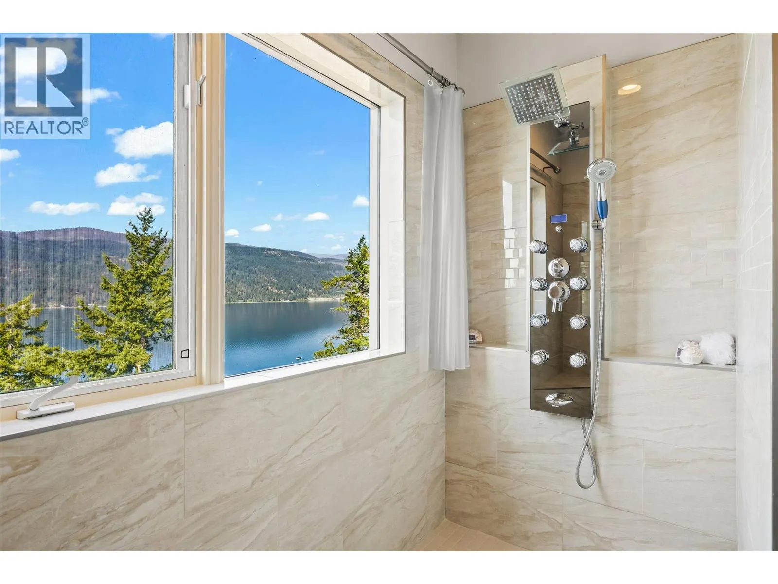 83 Peregrine Way Unit# 21