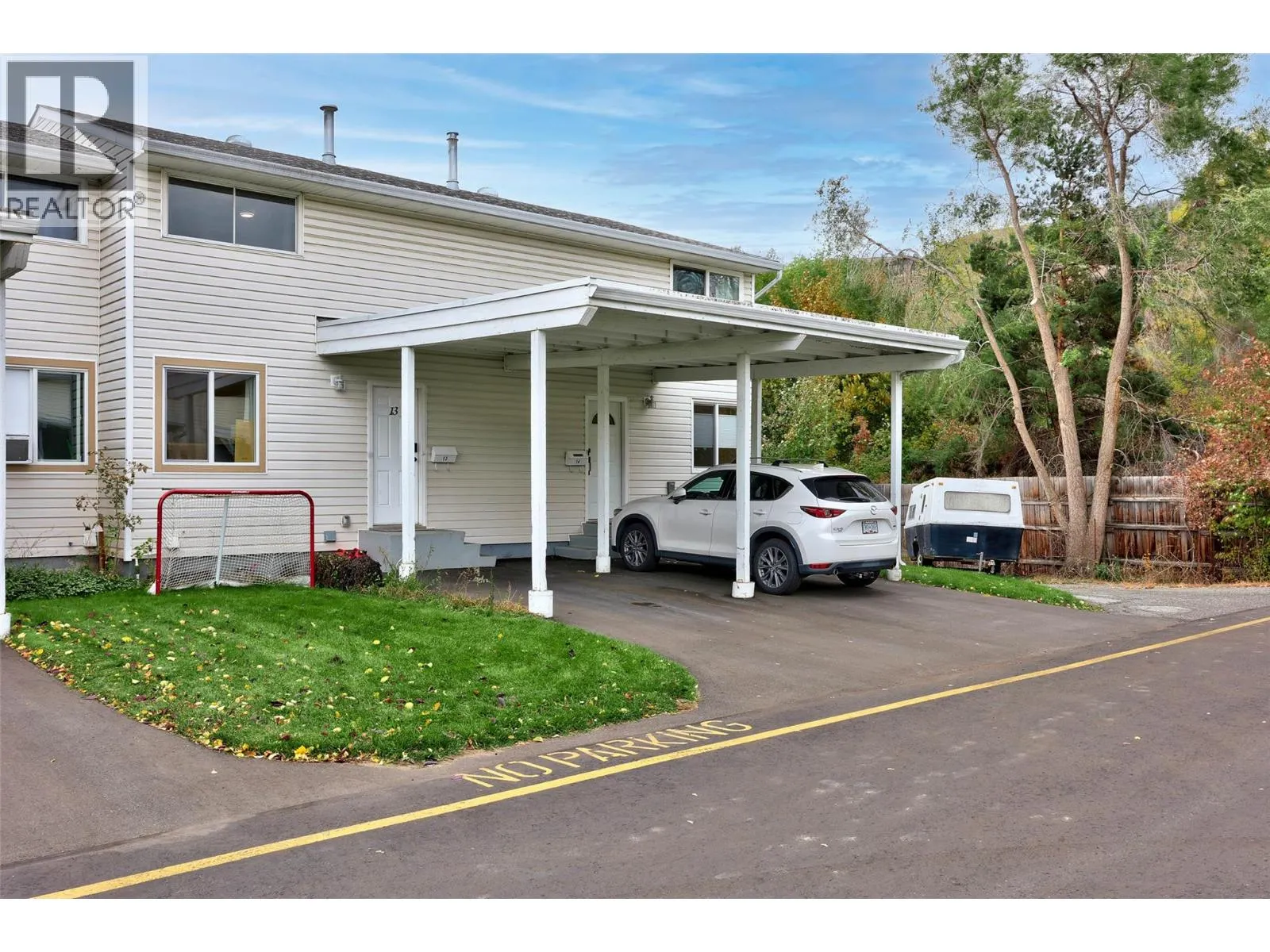 2564 SANDPIPER Drive Unit# 13