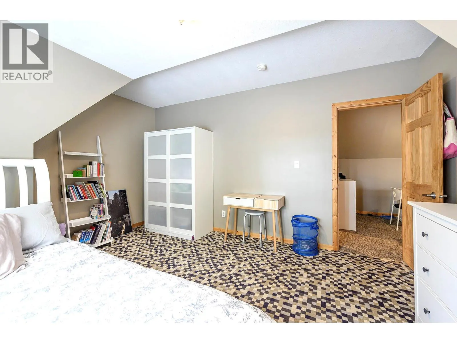 5873 LAC LE JEUNE Road