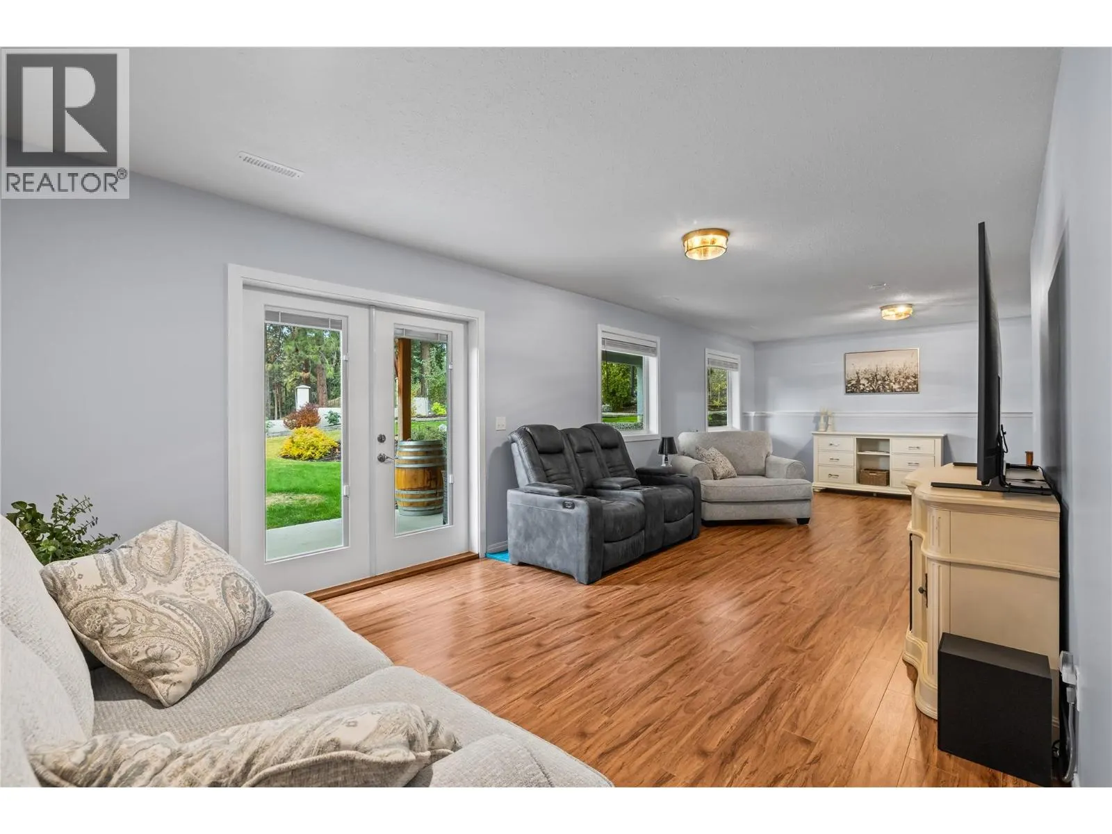 2205 Shannon Woods Place