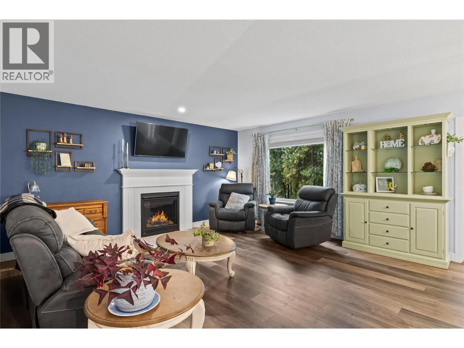 2205 Shannon Woods Place