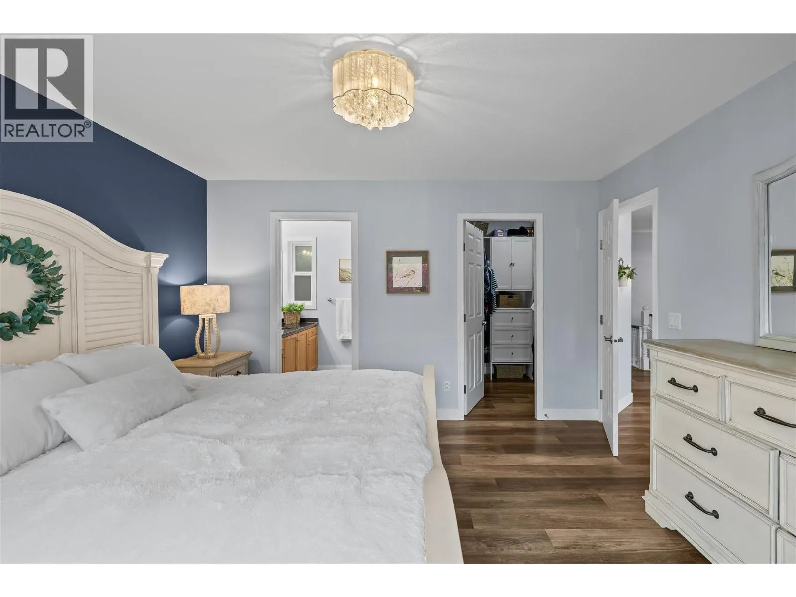 2205 Shannon Woods Place