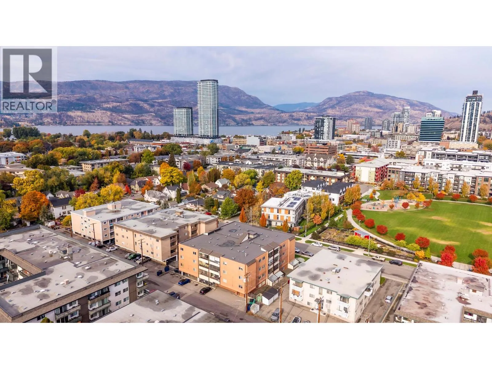 555 Rowcliffe Avenue Unit# 403