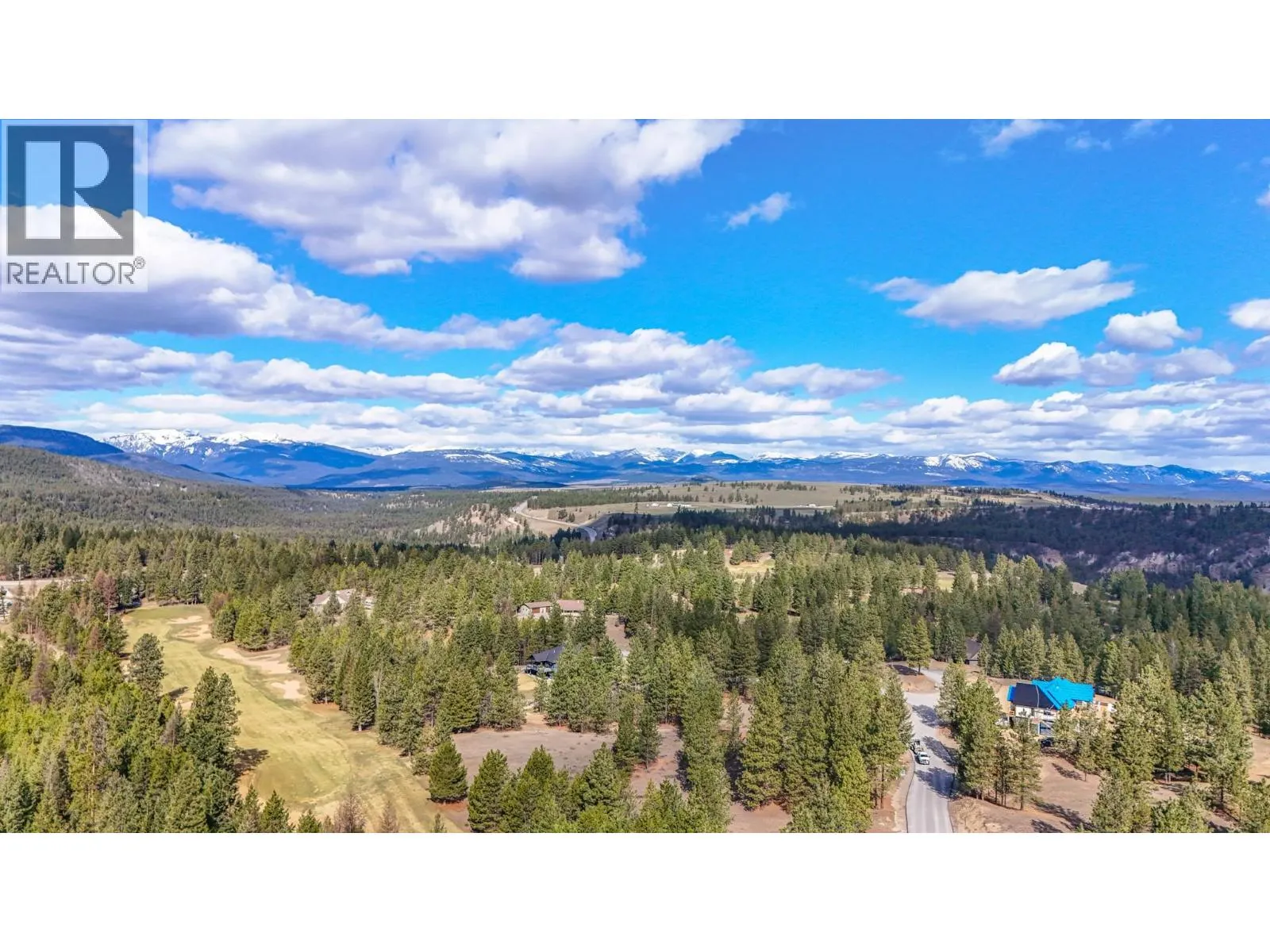 240 CORRAL Boulevard