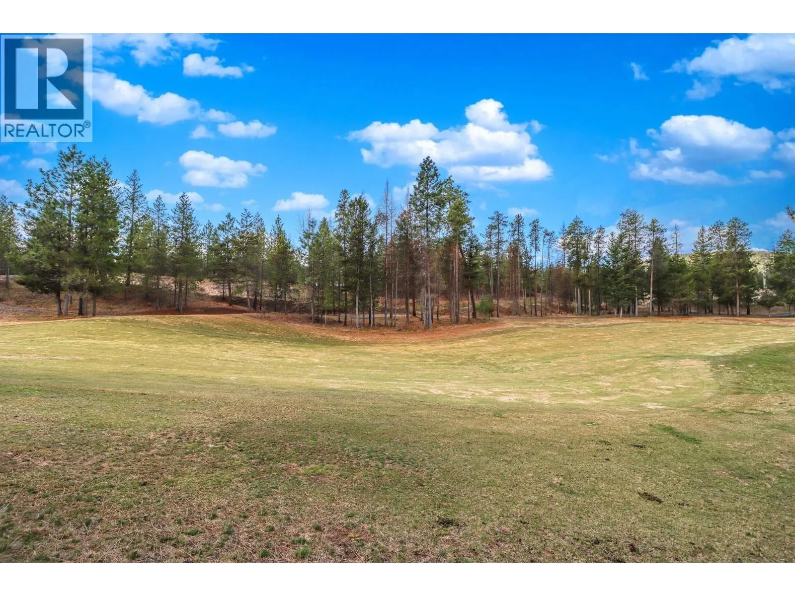 240 CORRAL Boulevard