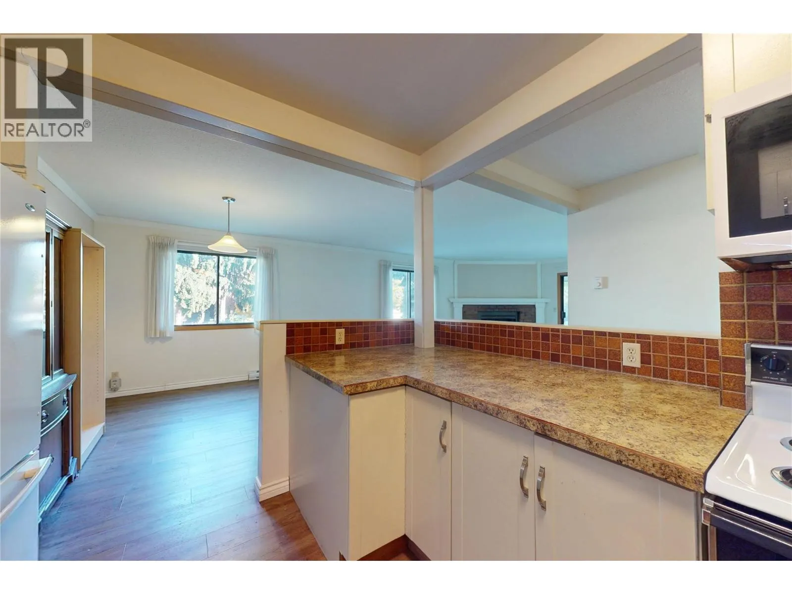 1075 Bernard Avenue Unit# 114