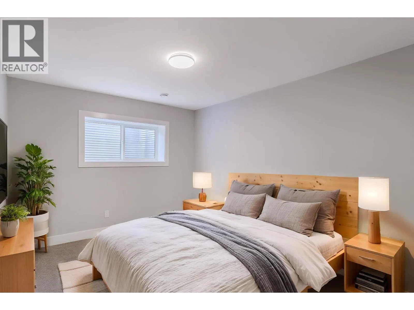 208 CORRAL Boulevard