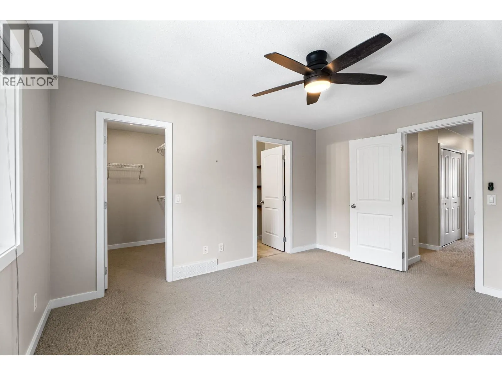 2060 12th Avenue NE Unit# 3