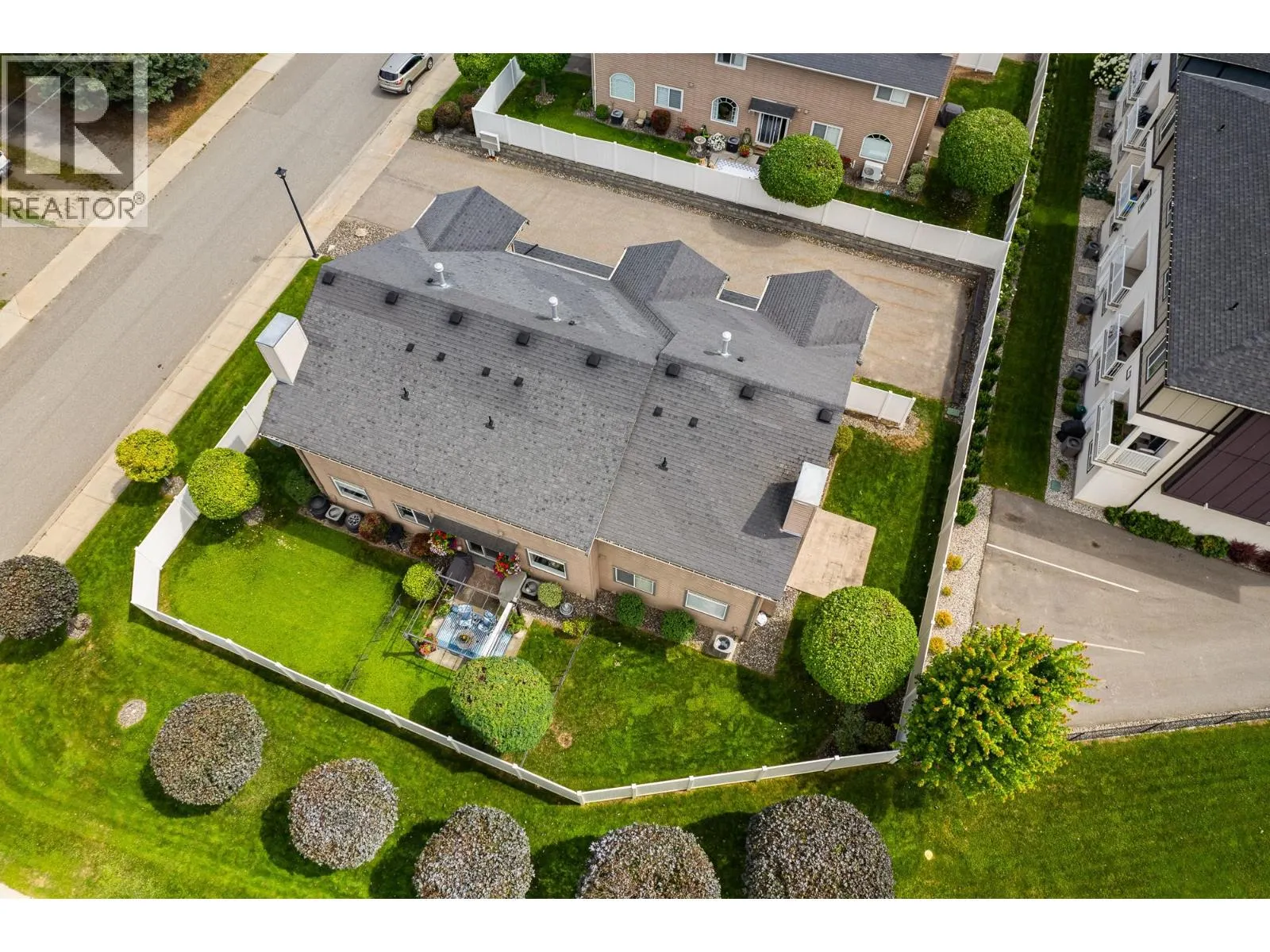 2060 12th Avenue NE Unit# 3