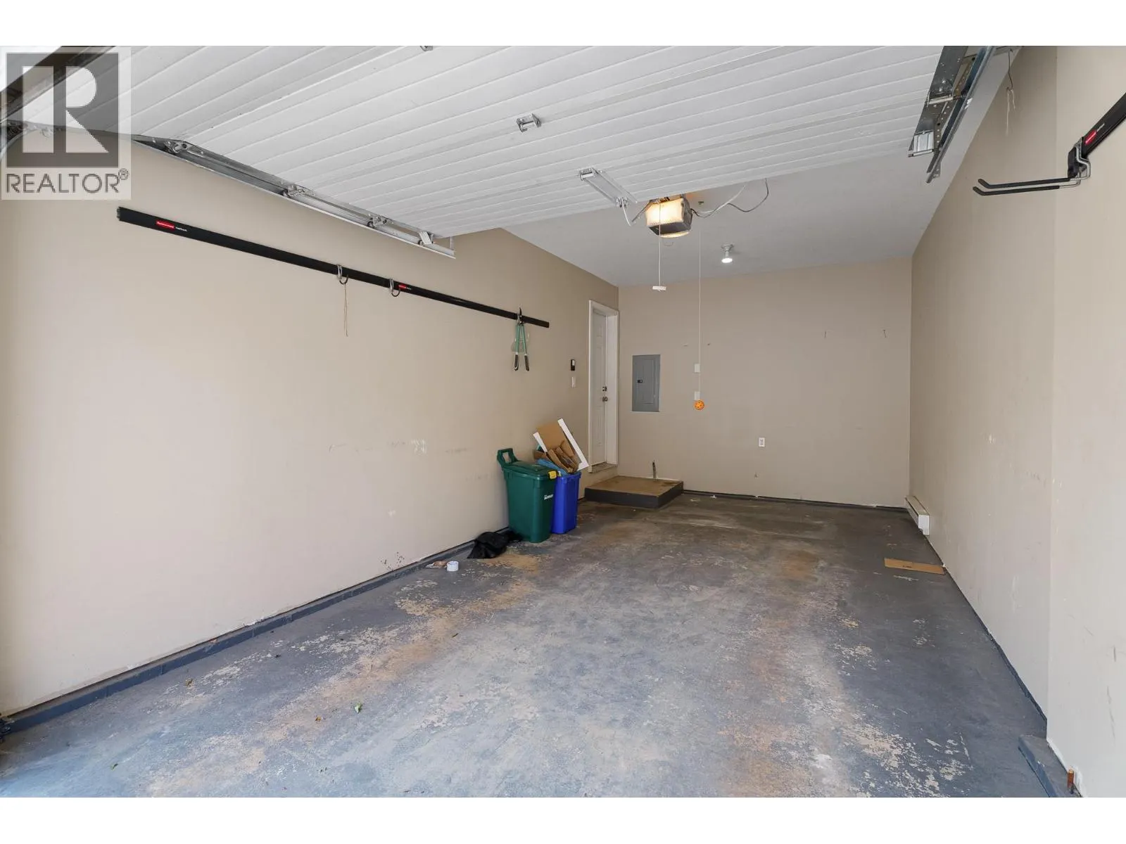 2060 12th Avenue NE Unit# 3