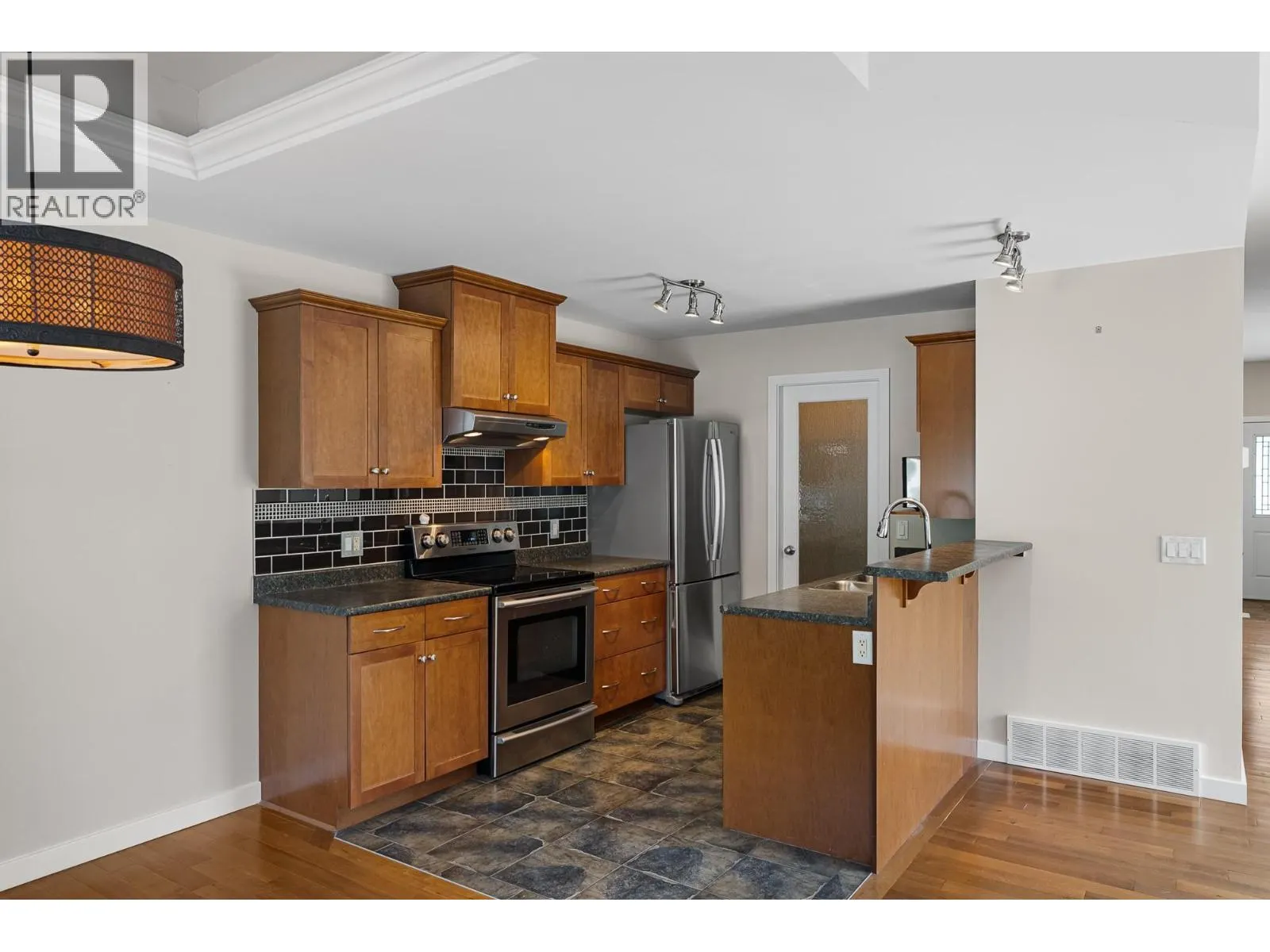 2060 12th Avenue NE Unit# 3