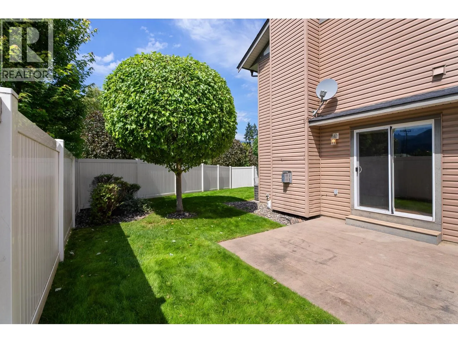 2060 12th Avenue NE Unit# 3