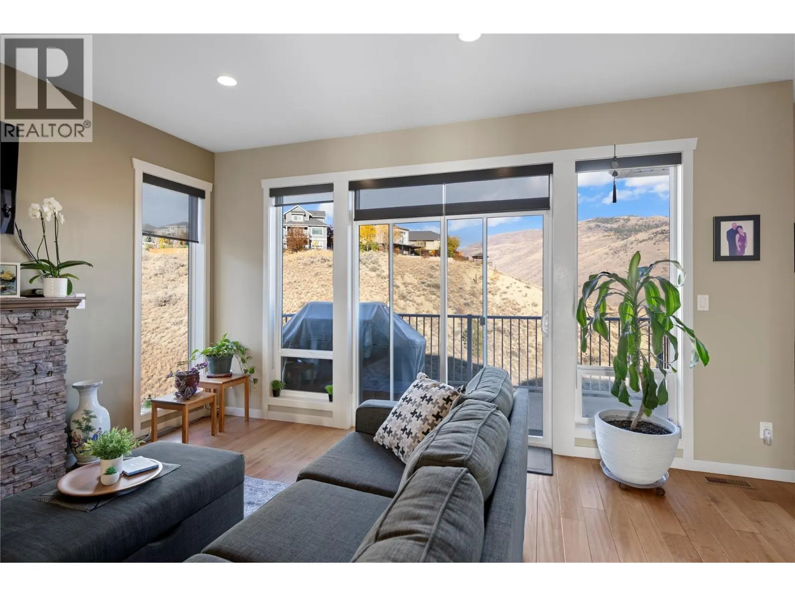 2038 Stagecoach Drive