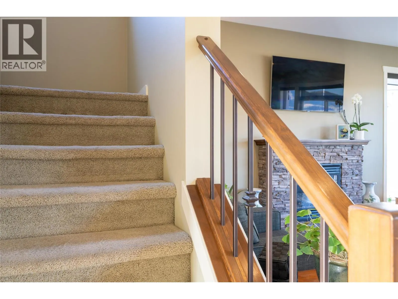 2038 Stagecoach Drive