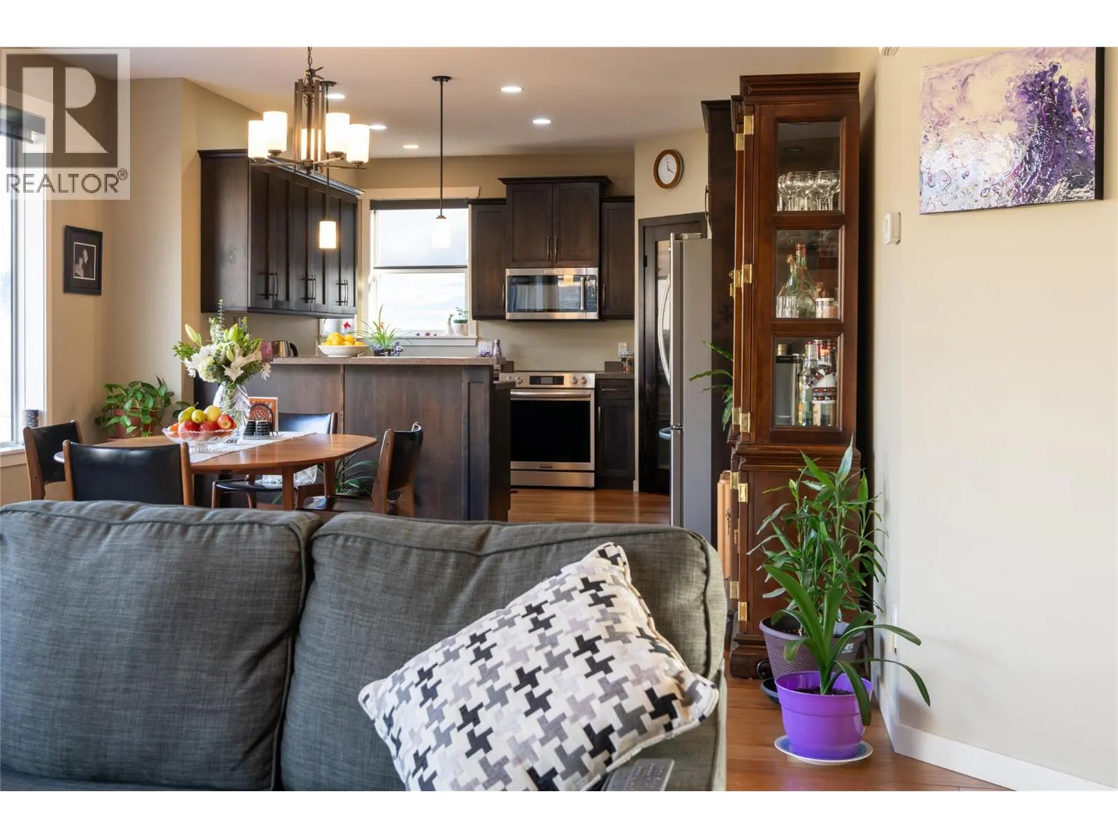 2038 Stagecoach Drive