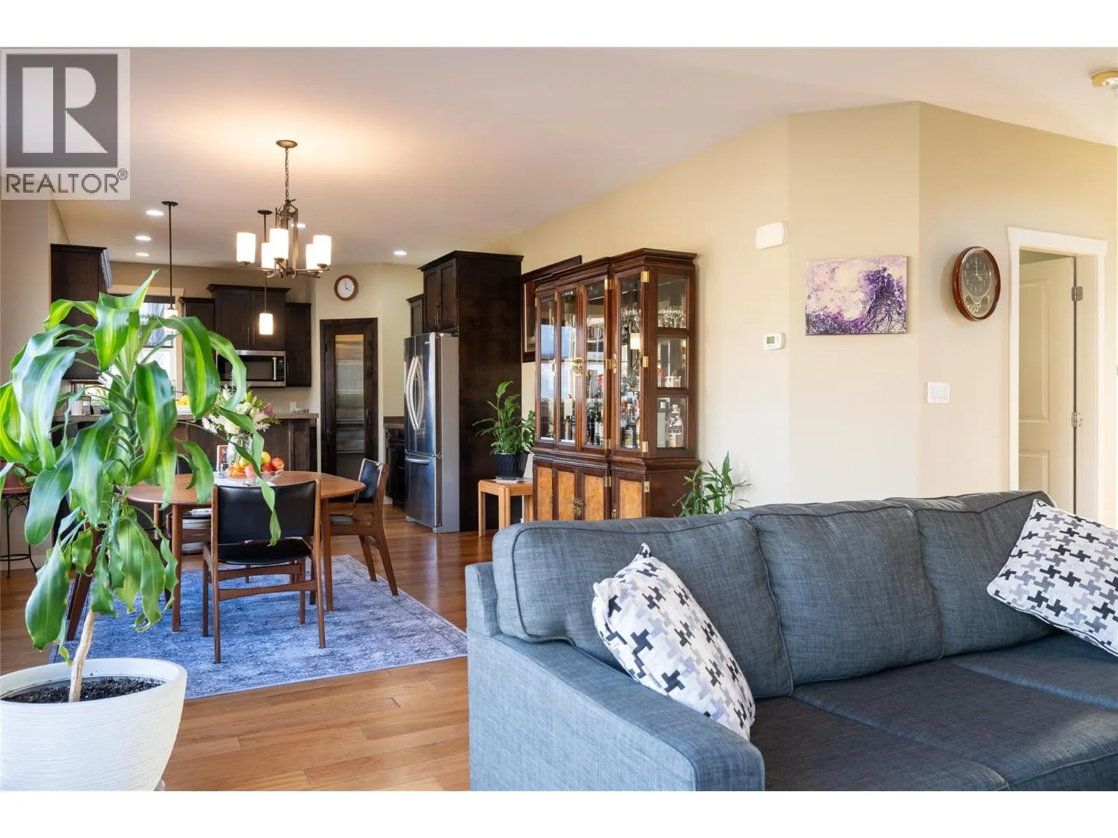 2038 Stagecoach Drive