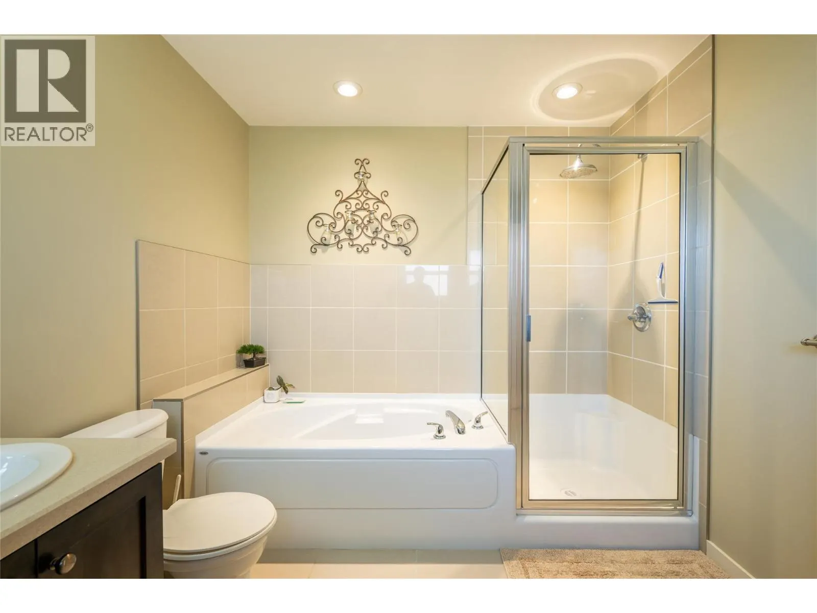 2038 Stagecoach Drive