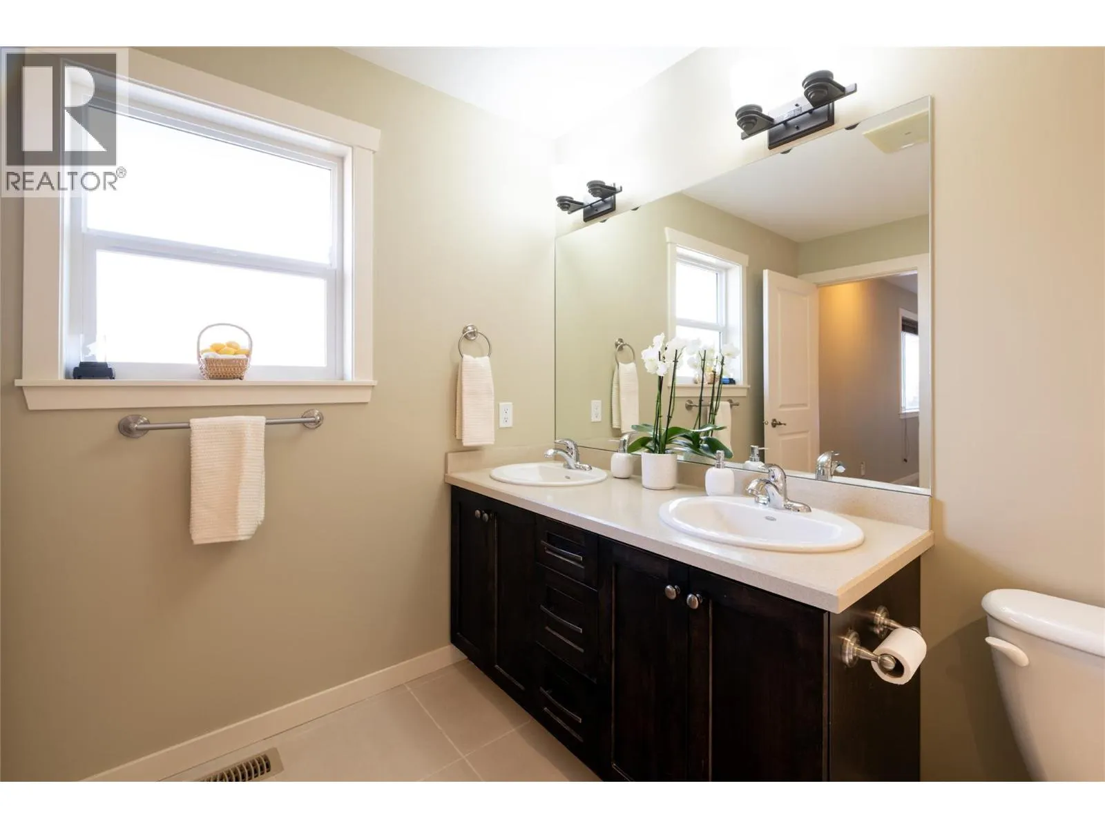 2038 Stagecoach Drive