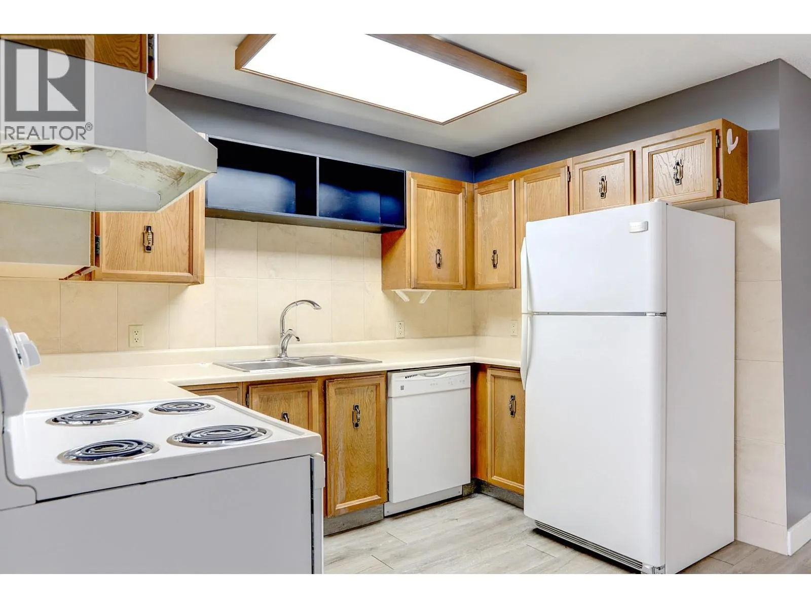 3901 32 Avenue Unit# 209