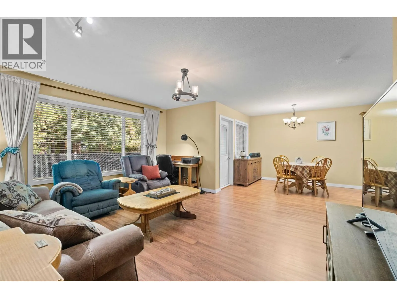 222 Martin Street Unit# 124