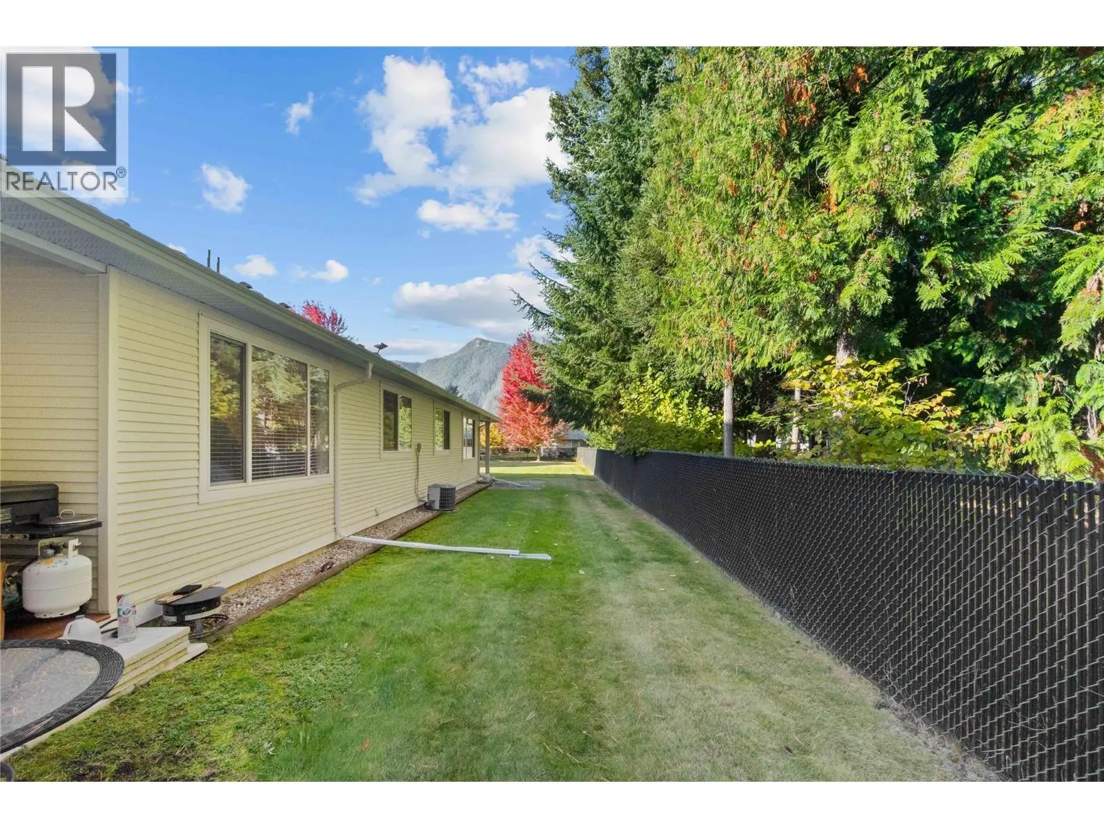 222 Martin Street Unit# 124