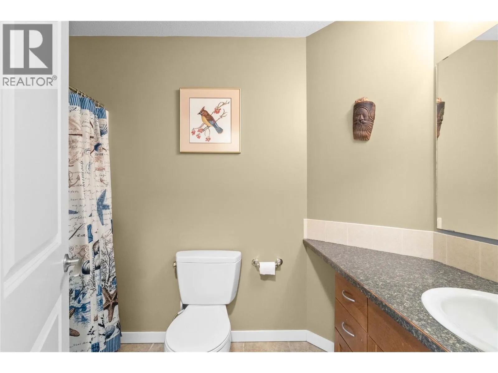 222 Martin Street Unit# 124