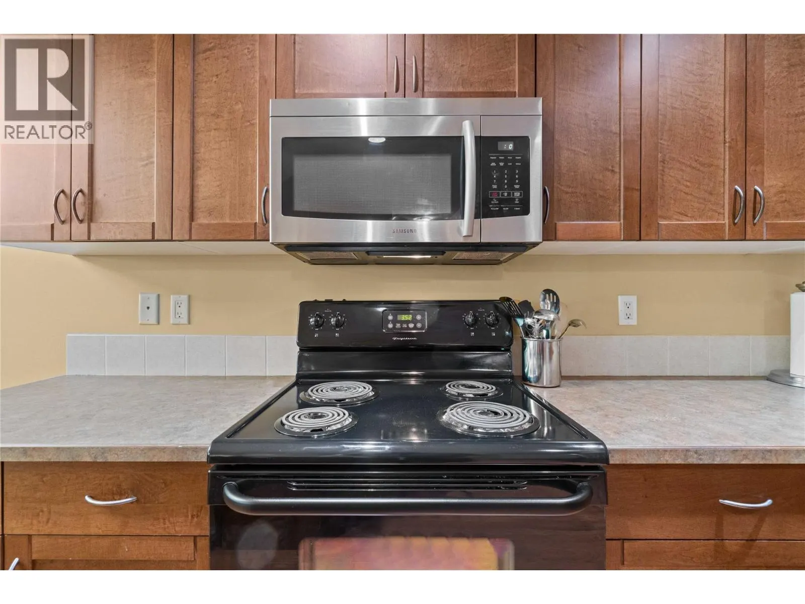 222 Martin Street Unit# 124