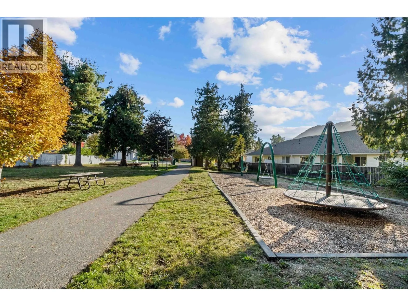 222 Martin Street Unit# 124